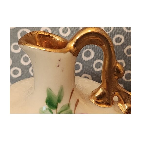 Two ~ Vintage Le Pere Mini Hand Painted Pansy Pitchers/ Vases with Gold Trim - Picture 10 of 11